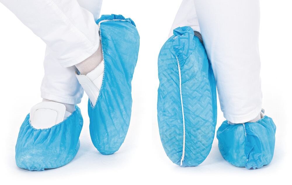 Non-woven PP disposable overshoes, Anti-slip sole, blue, 44x16.5 cm, 100 unit(s) - Luminix Health