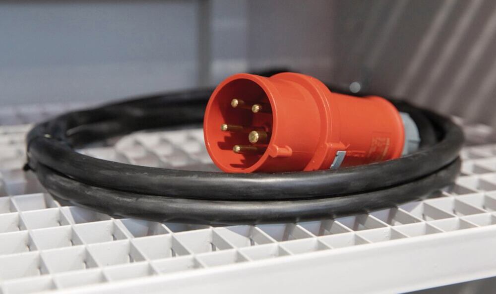 Accessories for ION PRO safety cabinet, Mains connection cable 400 V, 3 m - Luminix Health