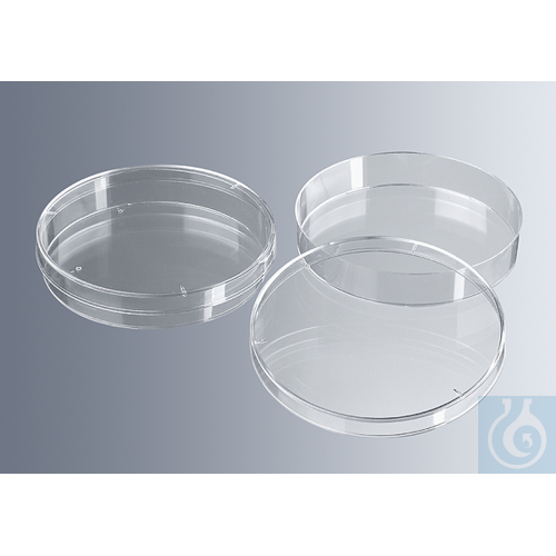 Petri dishes made of plastic,
