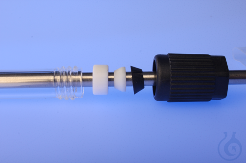 Screw fitting with perforated cap made of PPS, GL 18, outer diameter 6 mm