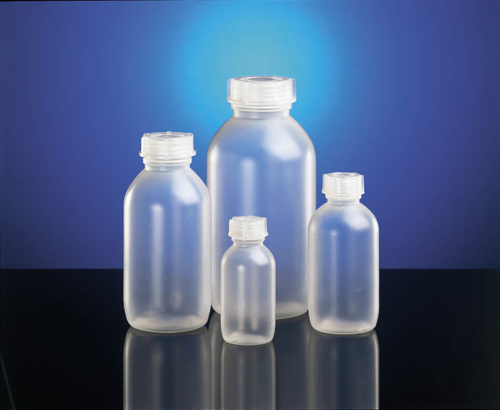 Middle neck bottle, HDPE natural, 500 ml, round, incl. closure