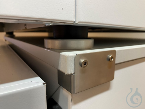 Stacking adapter
